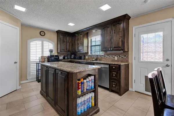 $415,000 | 902 Kingsbury Court, Longview, TX 75604