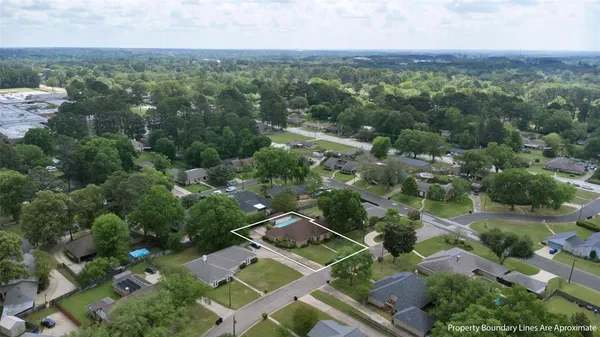 $415,000 | 902 Kingsbury Court, Longview, TX 75604