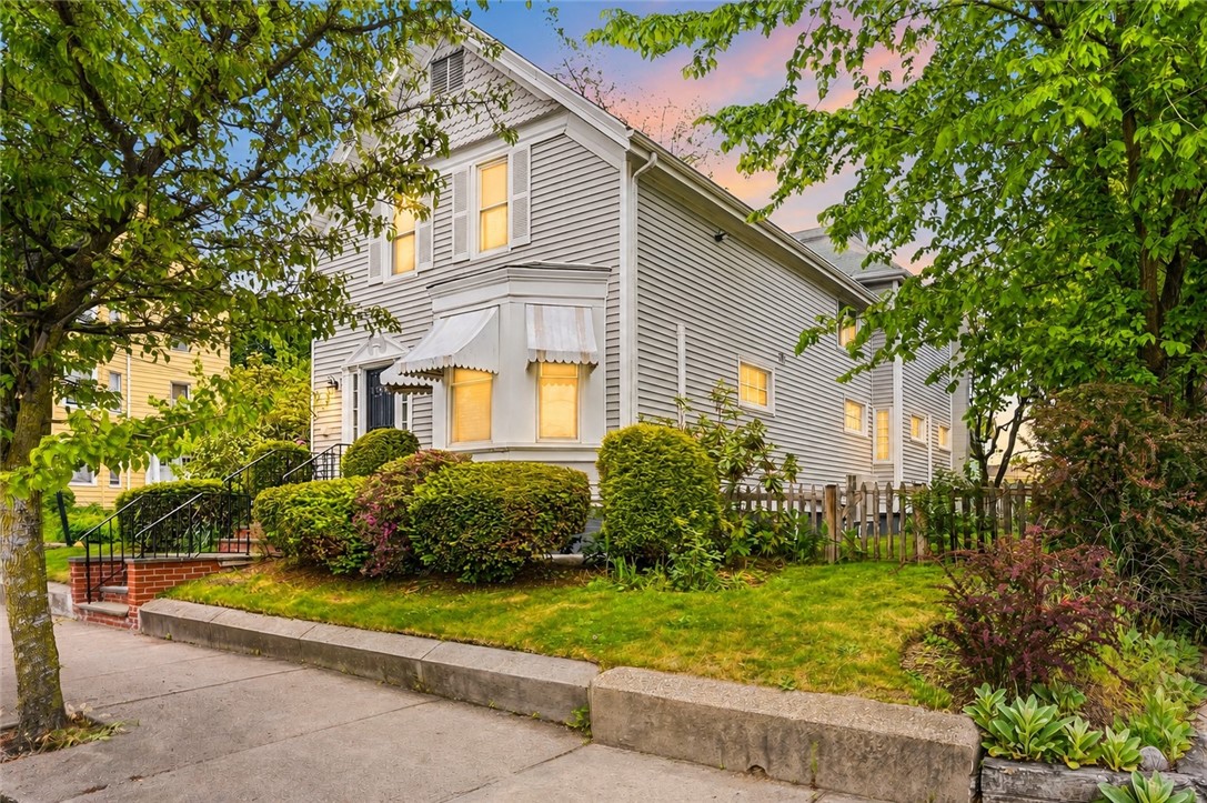 407 Smithfield Avenue Pawtucket, RI 02860 - Photo 1 of 49