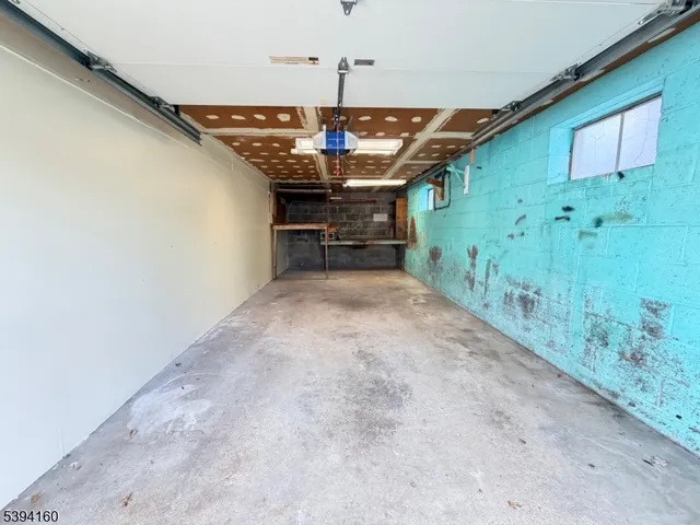 $2,950 | 61 Star Lake Road, Unit 2, Bloomingdale, NJ 07403