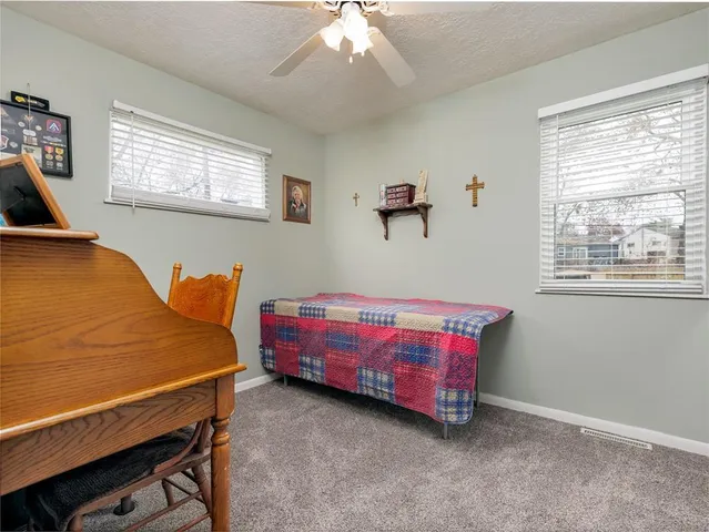 $225,000 | 3232 South Queen Ridge Way, Independence, MO 64055