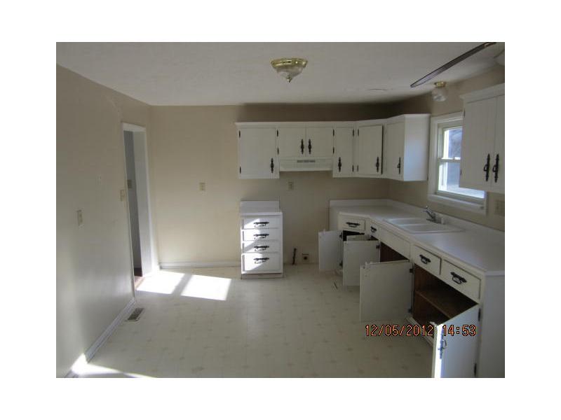 2599 South Roena Street Indianapolis, IN 46241 - Photo 3 of 9 Gallery Image 3