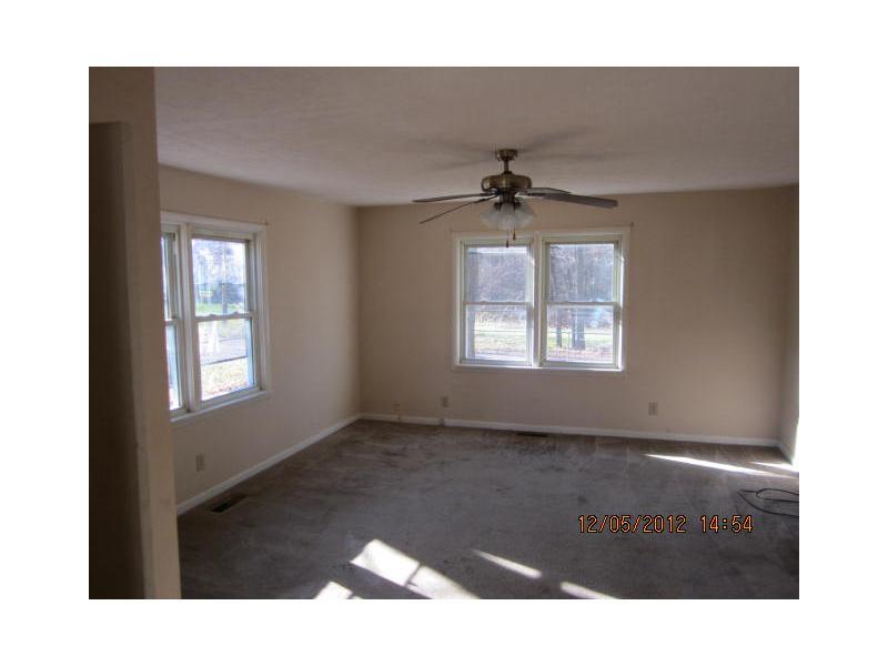 2599 South Roena Street Indianapolis, IN 46241 - Photo 4 of 9 Gallery Image 4