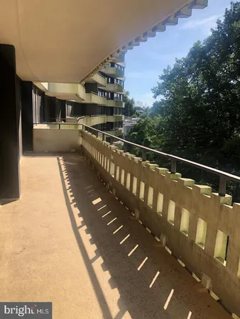 $2,300 | 6301 Stevenson Avenue, Unit 510, Alexandria, VA 22304