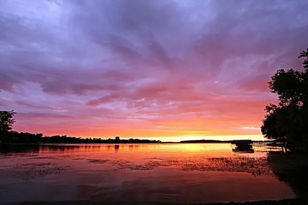 $10,000 | 16926 Grays Bay Boulevard, Minnetonka, MN 55391