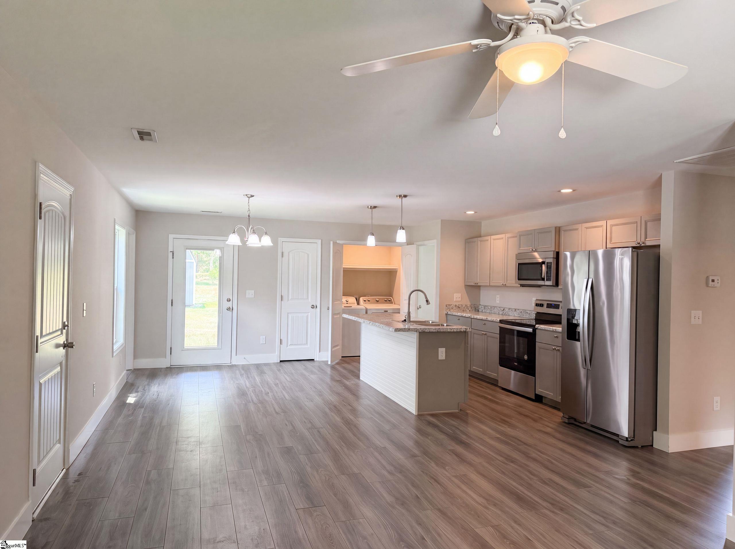 180 Old Airport Road Chesnee, SC 29323 - Photo 6 of 19