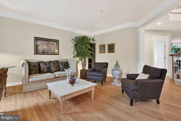 $1,599,900 | 208 Deep Trail Lane, Rockville, MD 20850