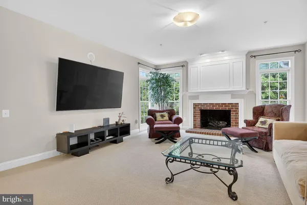 $1,599,900 | 208 Deep Trail Lane, Rockville, MD 20850