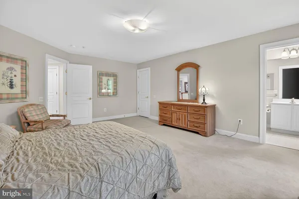 $1,599,900 | 208 Deep Trail Lane, Rockville, MD 20850