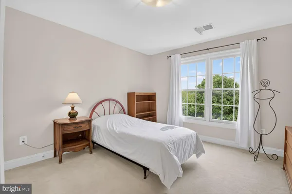 $1,599,900 | 208 Deep Trail Lane, Rockville, MD 20850