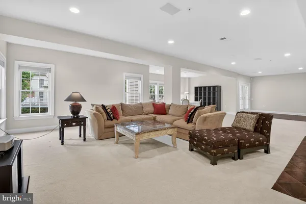 $1,599,900 | 208 Deep Trail Lane, Rockville, MD 20850