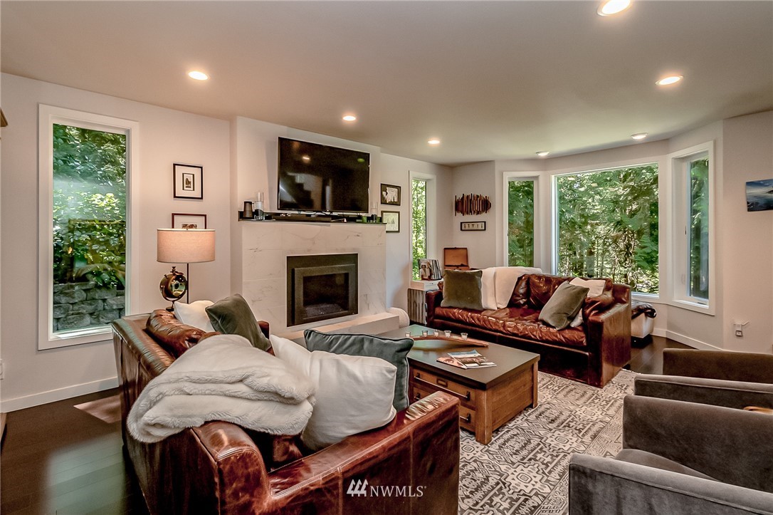 6520 Fisher Road Edmonds, WA 98026 - Photo 5 of 40 Gallery Image 5