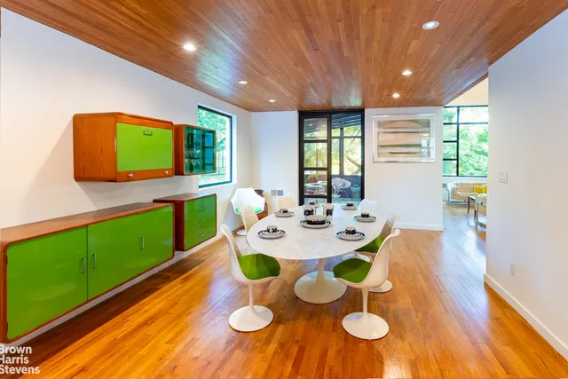 $2,500,000 | 712 Ladd Road | North Riverdale