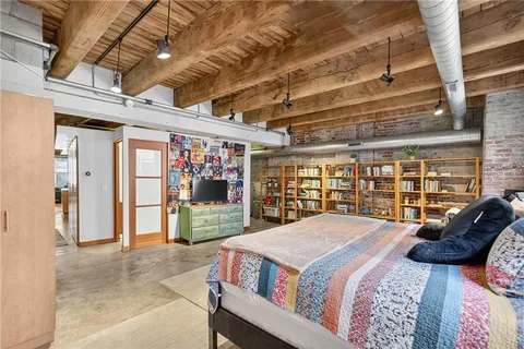 $424,000 | 429 First Avenue, Unit 3, Pittsburgh, PA 15219