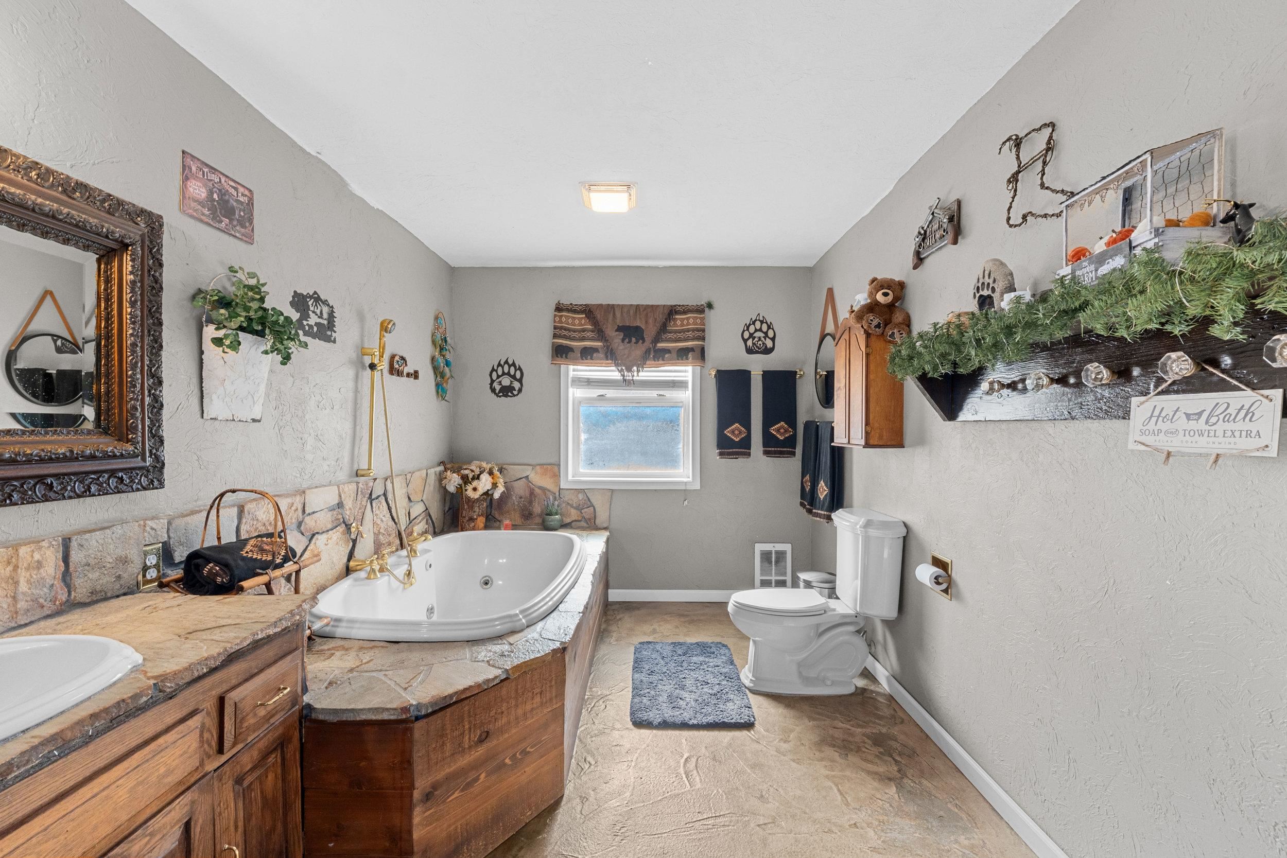 1071 Slide Creek Road, Unit A Colville, WA 99114 - Photo 18 of 49