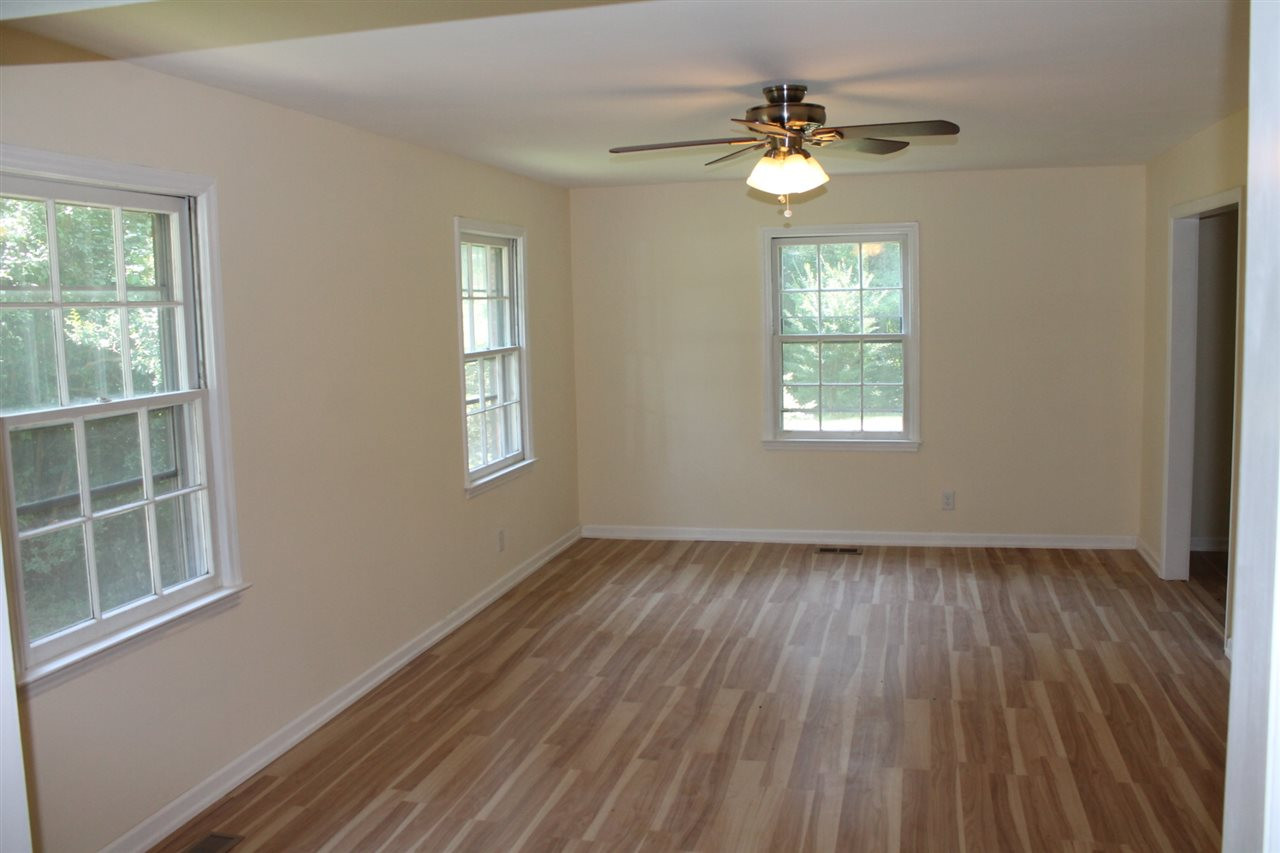 1808 Stage Road Durham, NC 27703 - Photo 2 of 18 Den/Family/Great Room