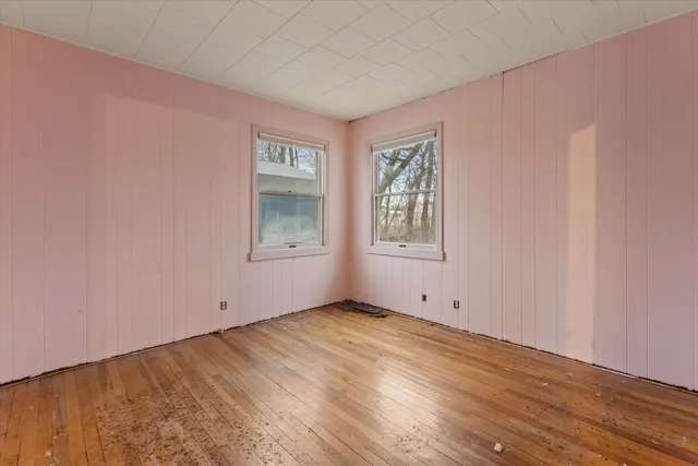 $225,000 | 709 Park Shore Drive, Cassopolis, MI 49031