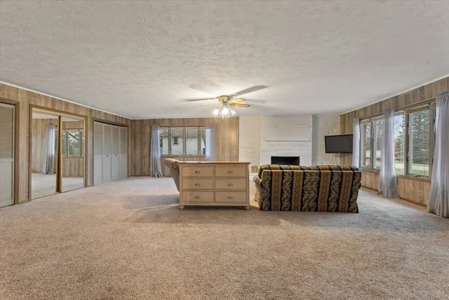 $225,000 | 709 Park Shore Drive, Cassopolis, MI 49031