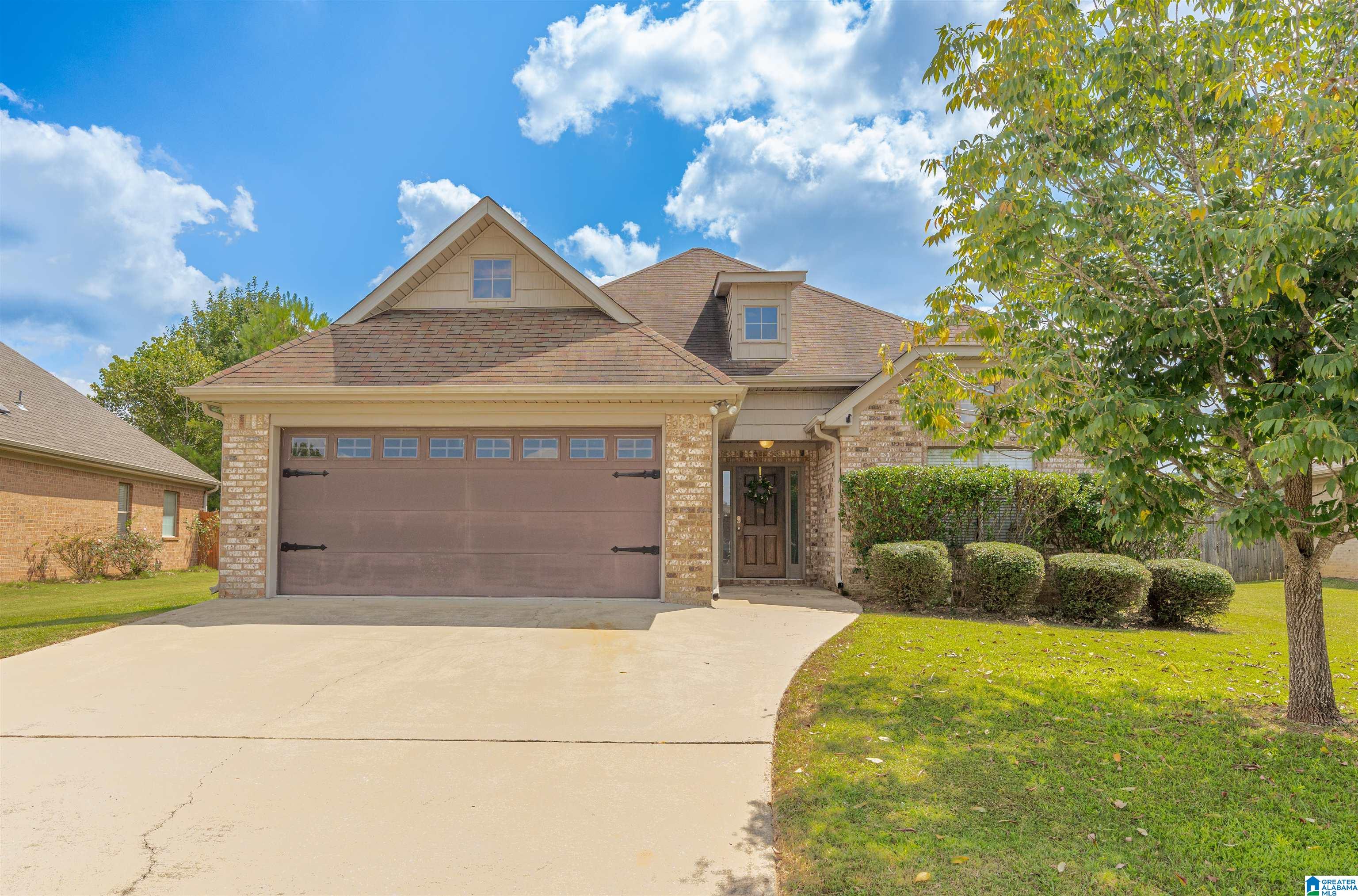 126 Paddington Station Alabaster, AL 35114 - Photo 2 of 30
