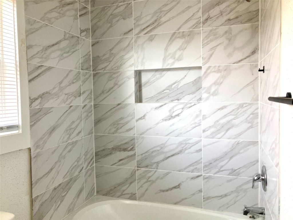 3315 Reeves Street, Unit 3 Houston, TX 77004 - Photo 7 of 8