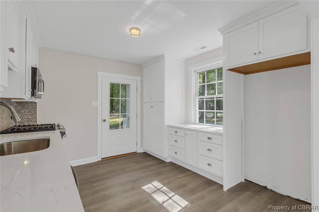 810 Monarch Shores Road Kilmarnock, VA 22482 - Photo 16 of 41 Gallery Image 16