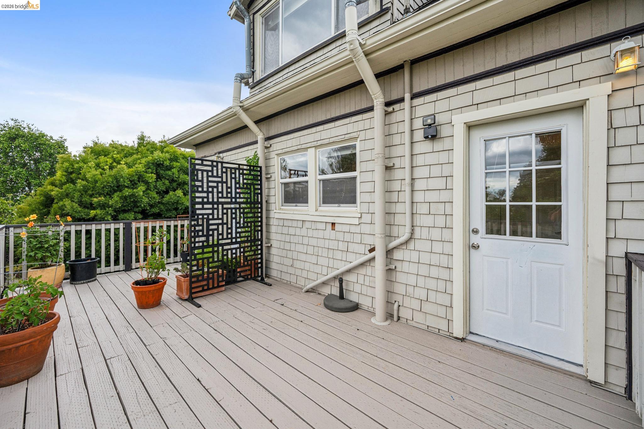 2140 Woolsey Street Berkeley, CA 94705 - Photo 24 of 40