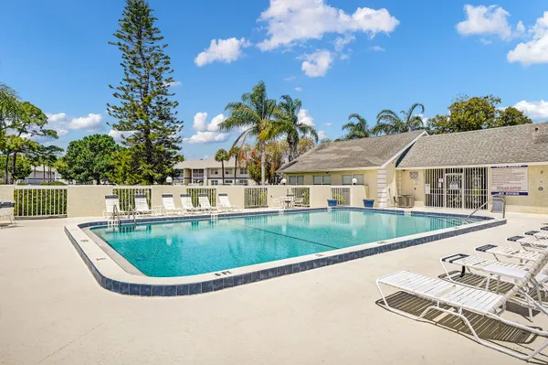 $1,600 | 1514 Southeast Royal Green Circle, Unit I203, Port St. Lucie, FL 34952
