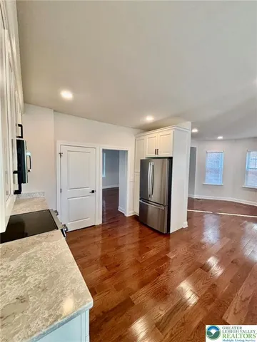 $2,850 | 230 South Broad Street, Nazareth, PA 18064