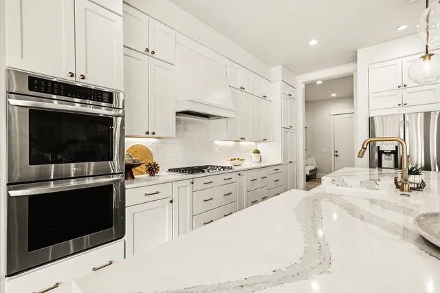 $899,900 | 15080 Steve's Drive, Grand Haven, MI 49417