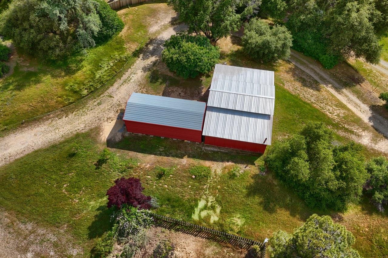 44800 Ahwahnee Acres Road Ahwahnee, CA 93601 - Photo 64 of 77 a view of a yard with plants