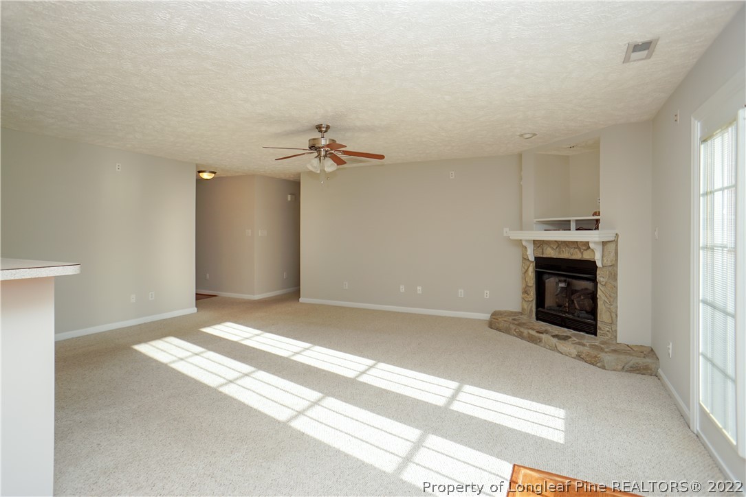 121 Wren Road Fayetteville, NC 28306 - Photo 9 of 50 Gallery Image 9