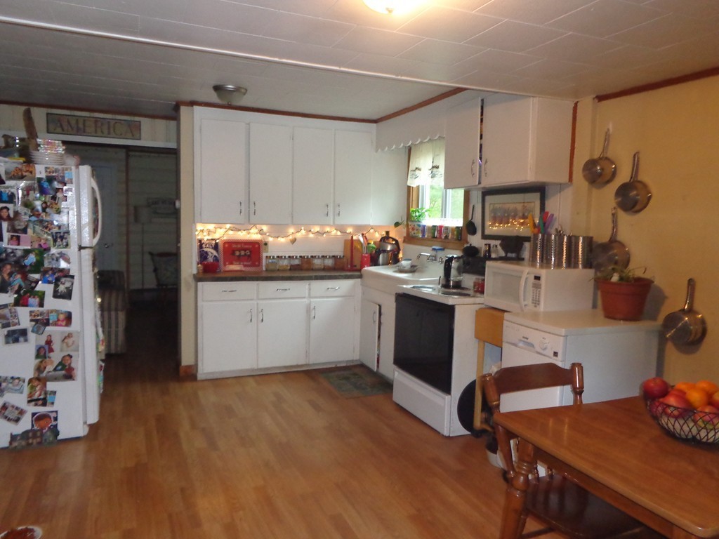 50 Poole Road Belchertown, MA 01007 - Photo 2 of 28 Gallery Image 2