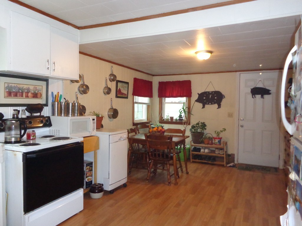 50 Poole Road Belchertown, MA 01007 - Photo 8 of 28 Gallery Image 8