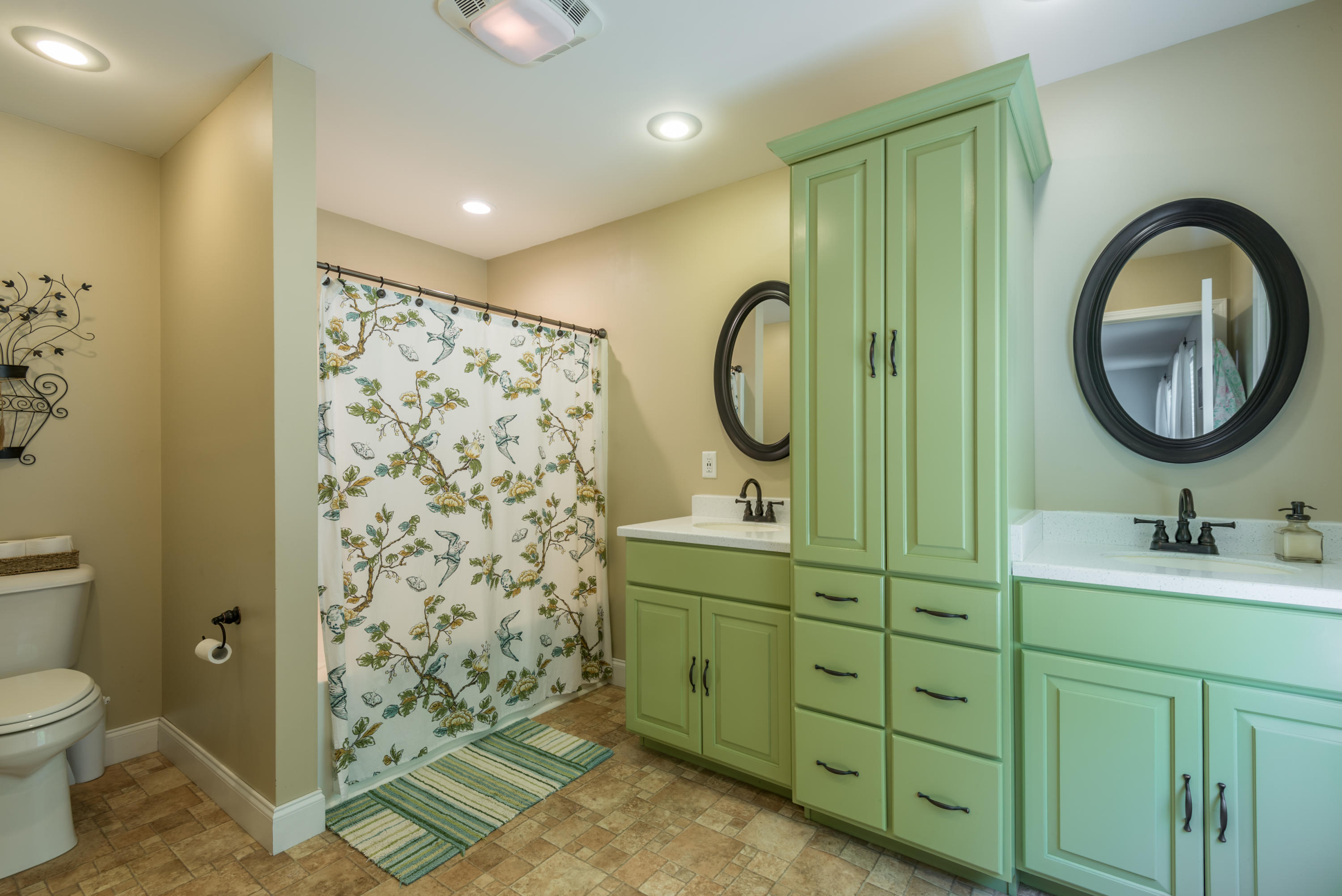 3822 Dutch Valley Road Clinton, TN 37716 - Photo 21 of 40 Master En Suite