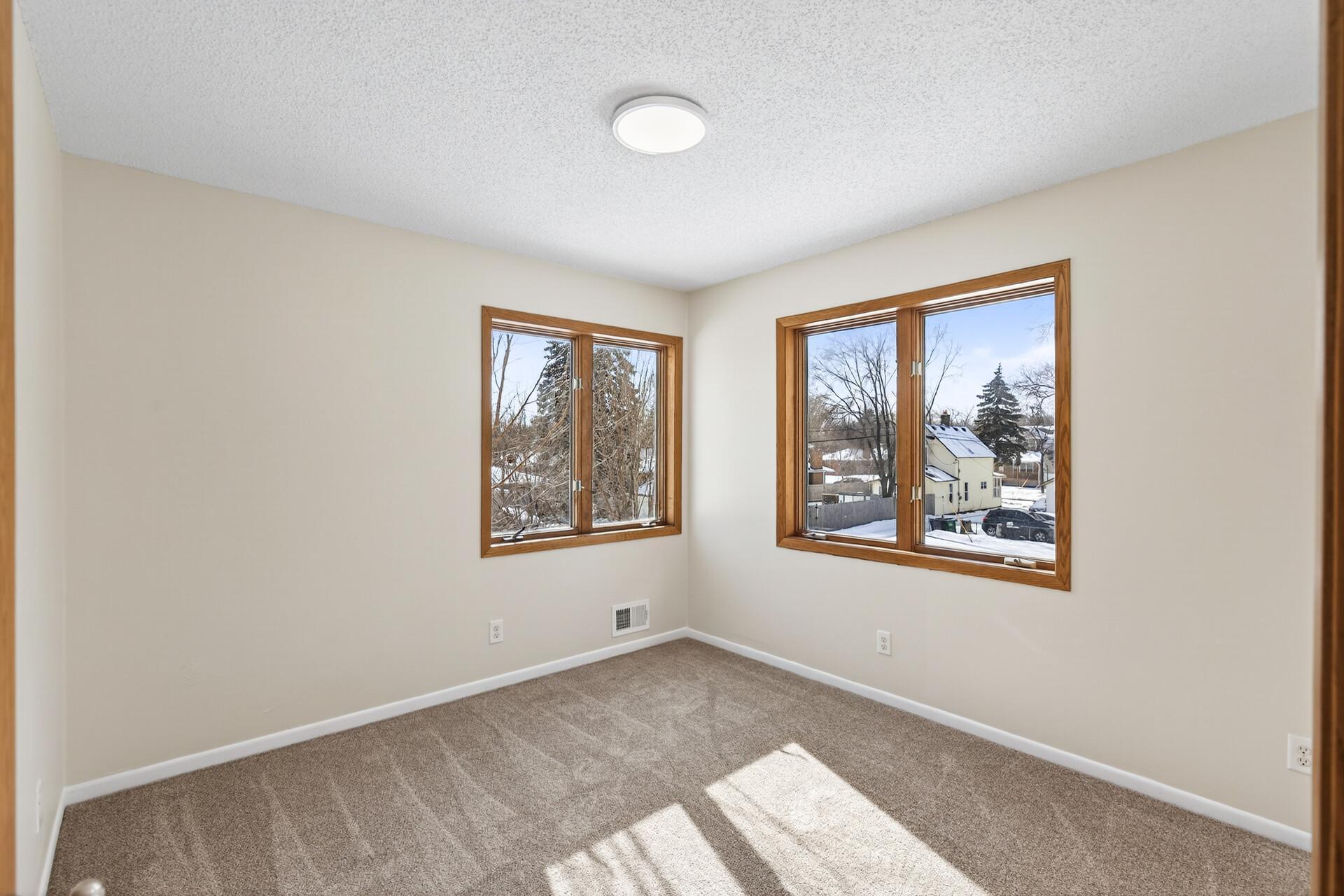 523 49th Avenue North Minneapolis, MN 55430 - Photo 17 of 25