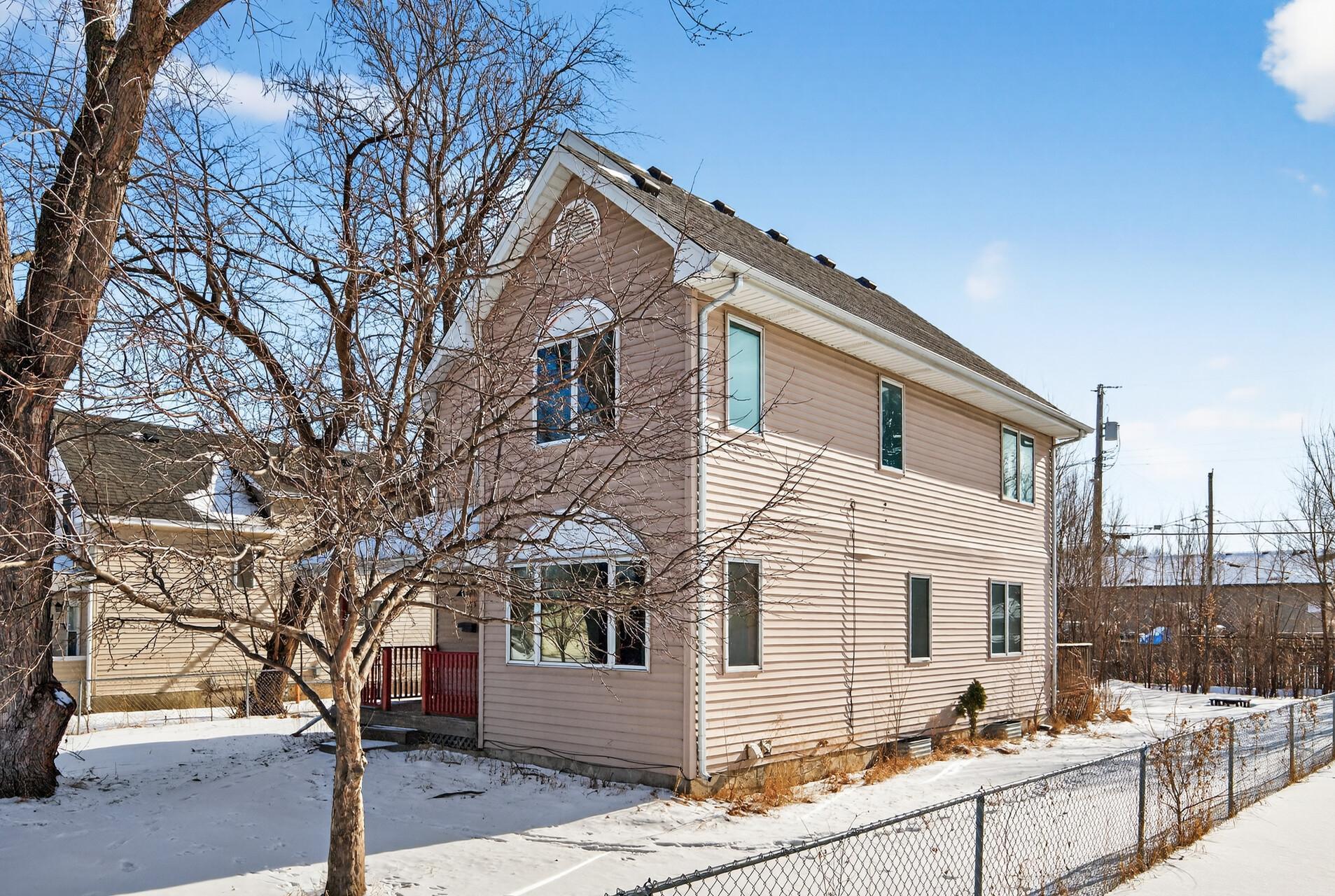 523 49th Avenue North Minneapolis, MN 55430 - Photo 2 of 25