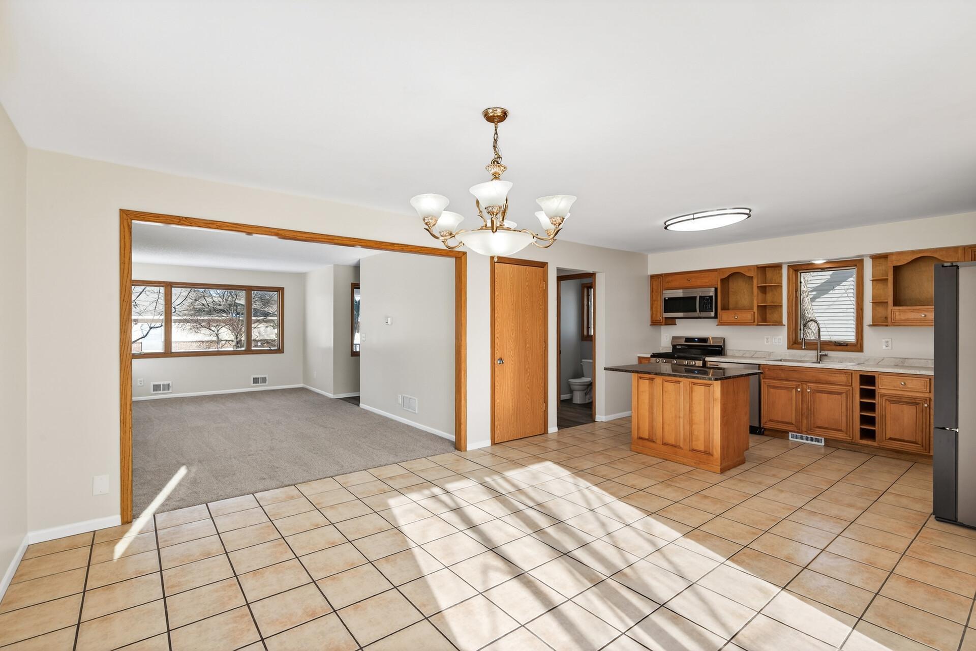 523 49th Avenue North Minneapolis, MN 55430 - Photo 5 of 25