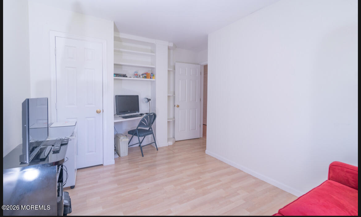 175 Penn Court, Unit 120 Matawan, NJ 07747 - Photo 12 of 16 IMG_3933