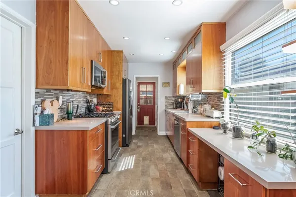 $875,000 | 17504 Hamlin Street, Van Nuys, CA 91406