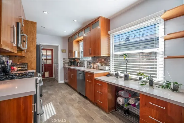 $875,000 | 17504 Hamlin Street, Van Nuys, CA 91406