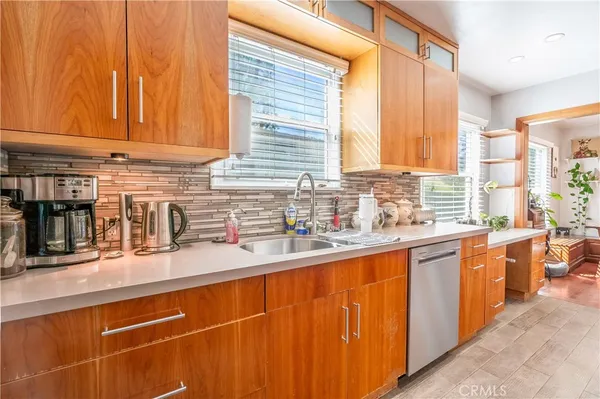 $875,000 | 17504 Hamlin Street, Van Nuys, CA 91406