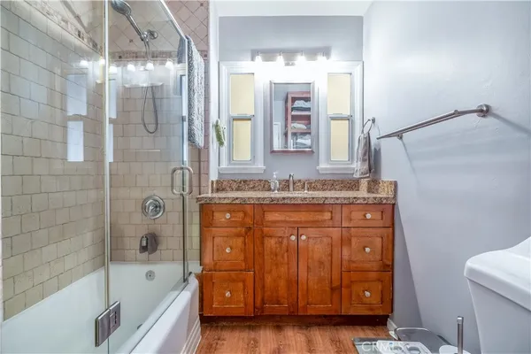 $875,000 | 17504 Hamlin Street, Van Nuys, CA 91406