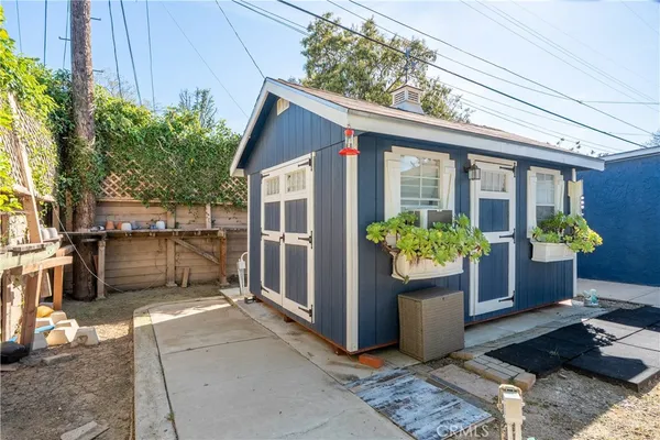 $875,000 | 17504 Hamlin Street, Van Nuys, CA 91406