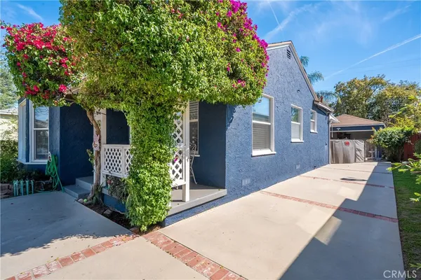 $875,000 | 17504 Hamlin Street, Van Nuys, CA 91406