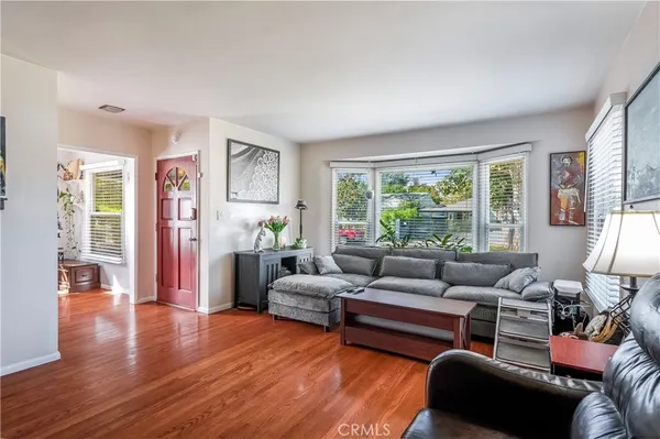 $875,000 | 17504 Hamlin Street, Van Nuys, CA 91406