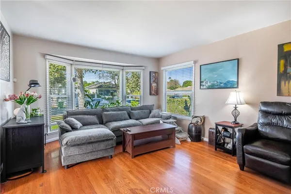 $875,000 | 17504 Hamlin Street, Van Nuys, CA 91406