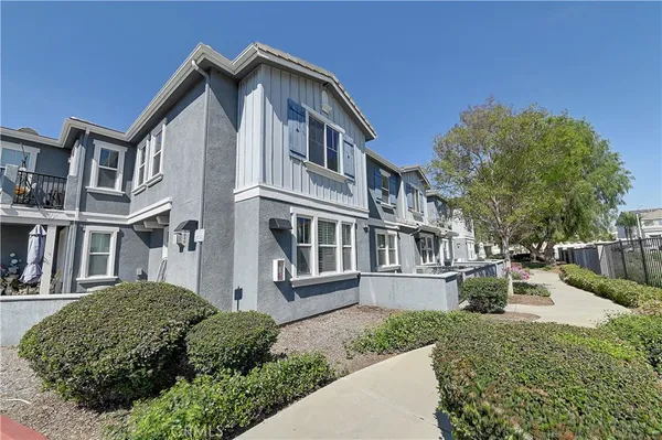 $415,000 | 26335 Iris Avenue, Unit D, Moreno Valley, CA 92551
