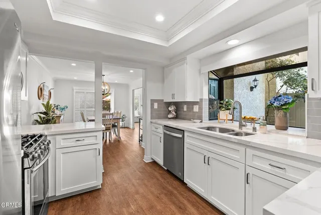 $725,000 | 925 Sandberg Lane, Ventura, CA 93003