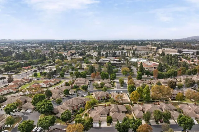 $725,000 | 925 Sandberg Lane, Ventura, CA 93003