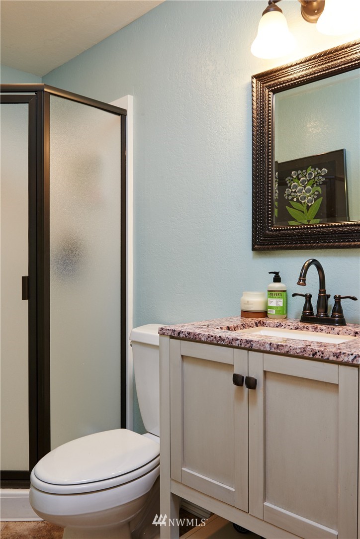 22714 4th Avenue Southeast Bothell, WA 98021 - Photo 7 of 21